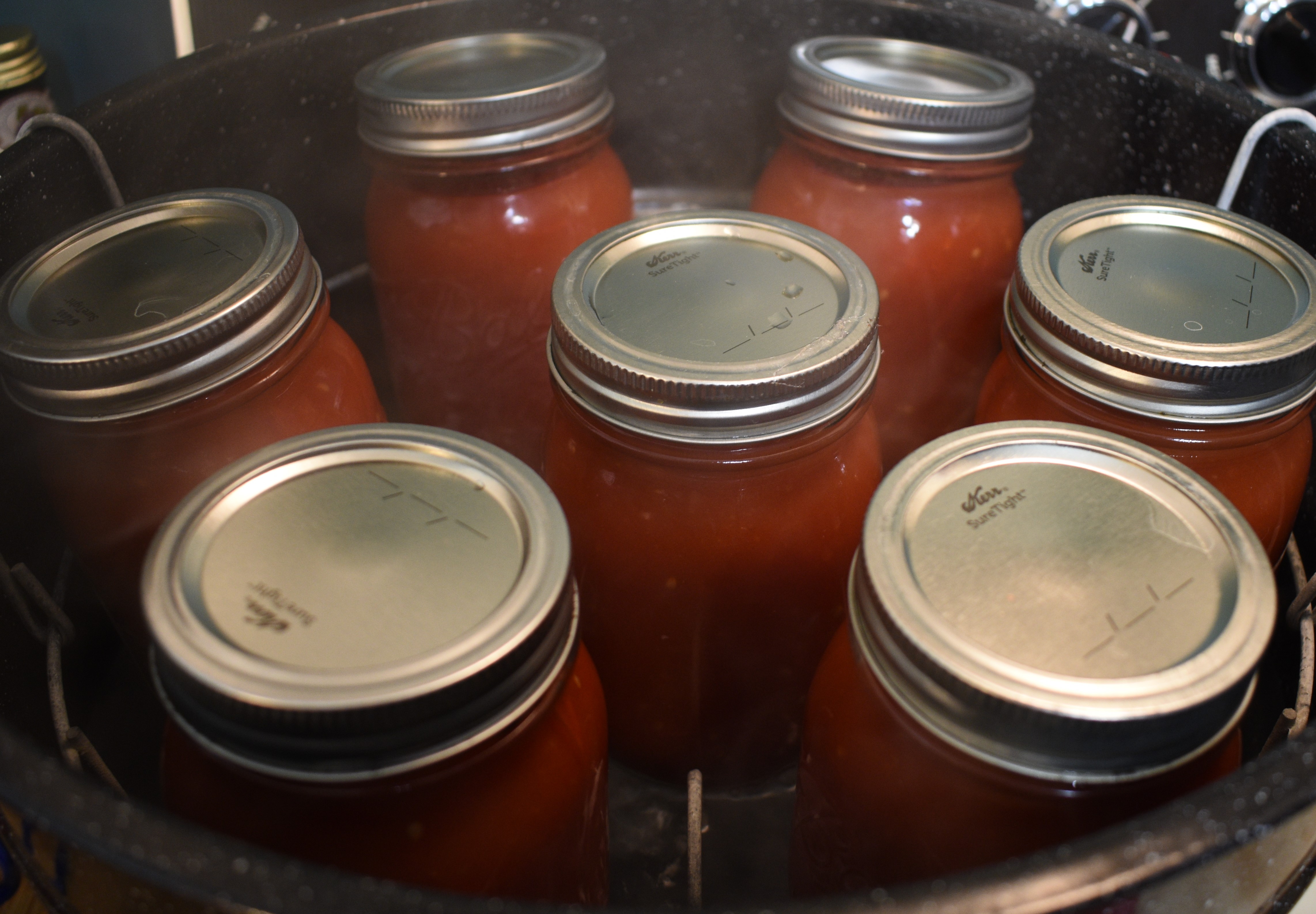 Canning Tomatoes in Nine EASY Steps - AaHaA
