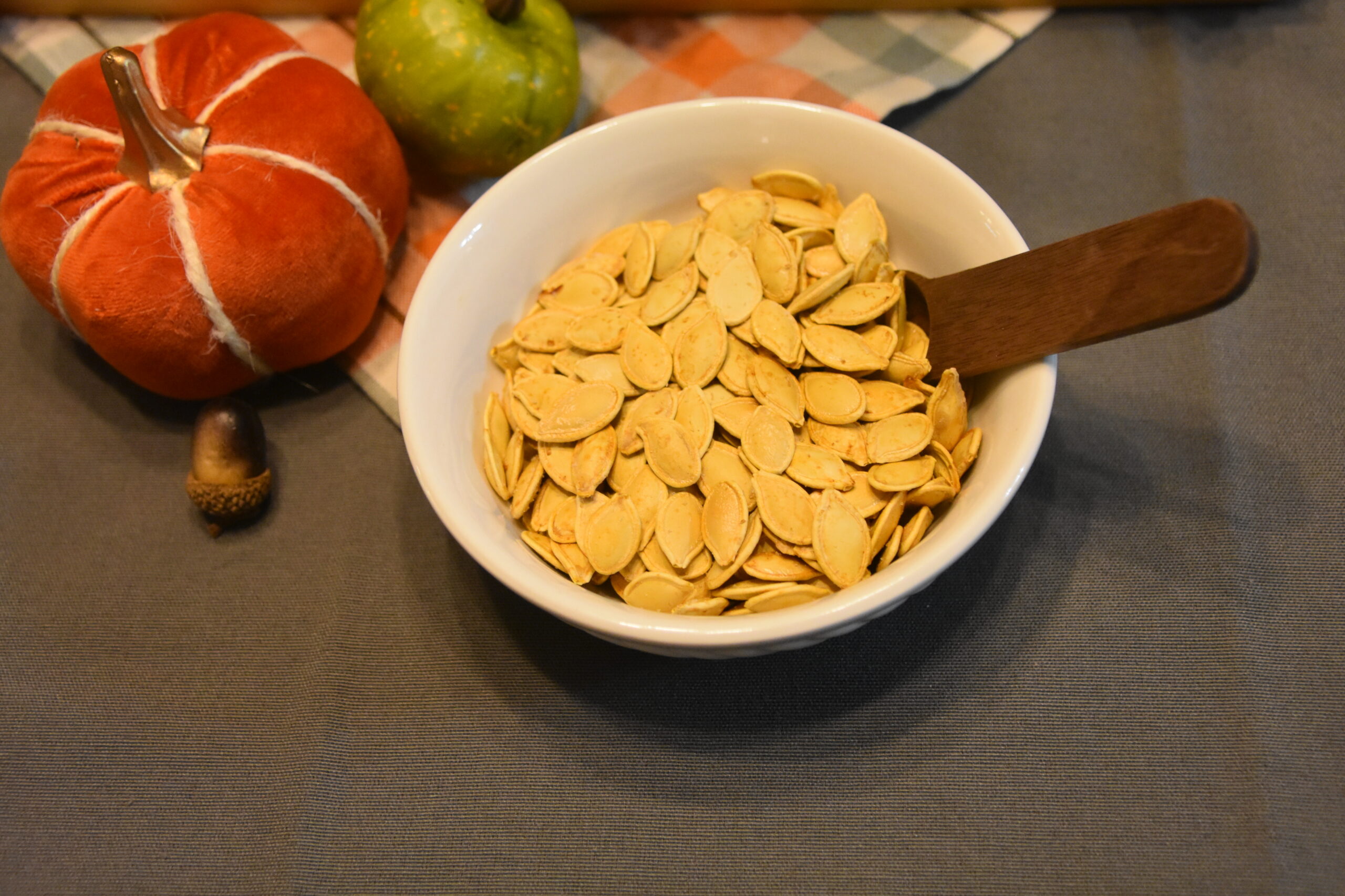 Roast Pumpkin Seeds – How to roast your own at home